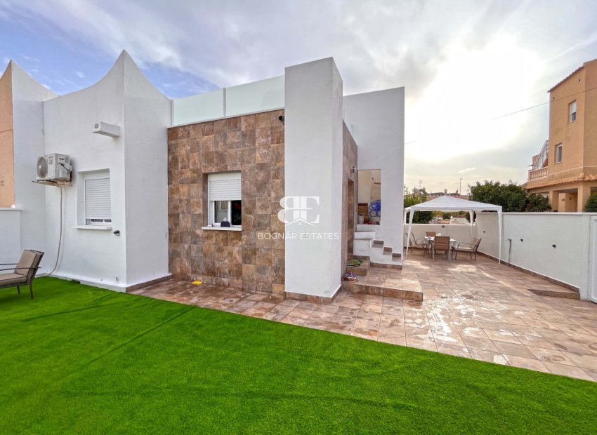 Resale - Townhouse -
Orihuela Costa - Playa Flamenca