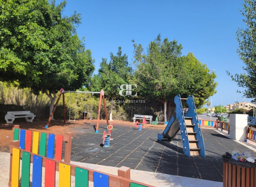 Resale - Townhouse -
Orihuela Costa - Playa Flamenca