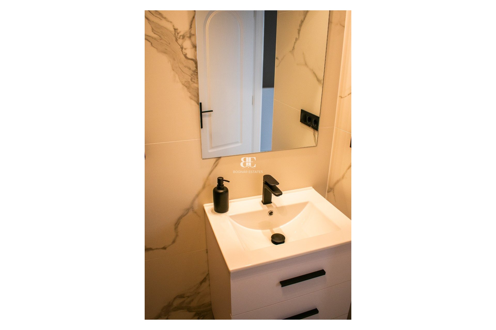 Resale - Townhouse -
Orihuela Costa - Punta Prima
