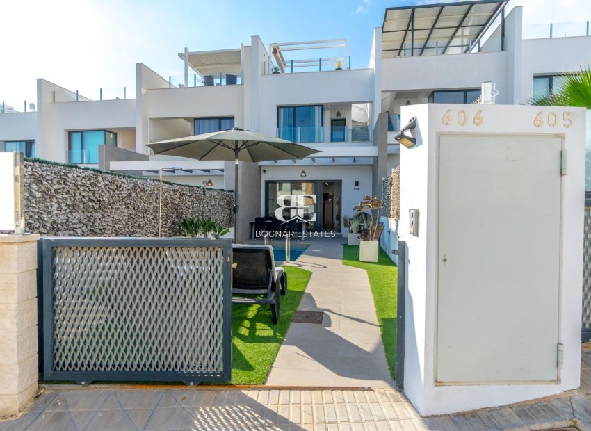 Resale - Townhouse -
Orihuela Costa - Villamartín