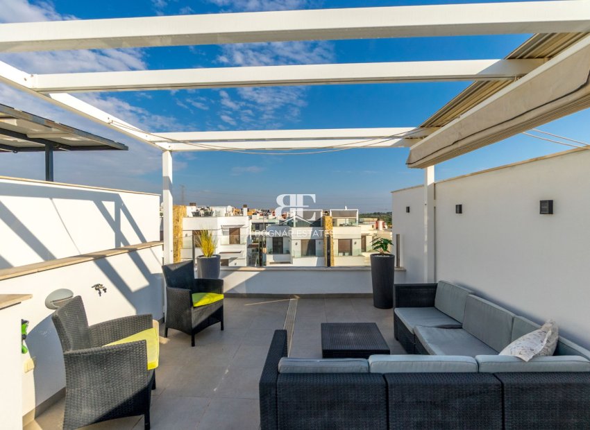 Resale - Townhouse -
Orihuela Costa - Villamartín