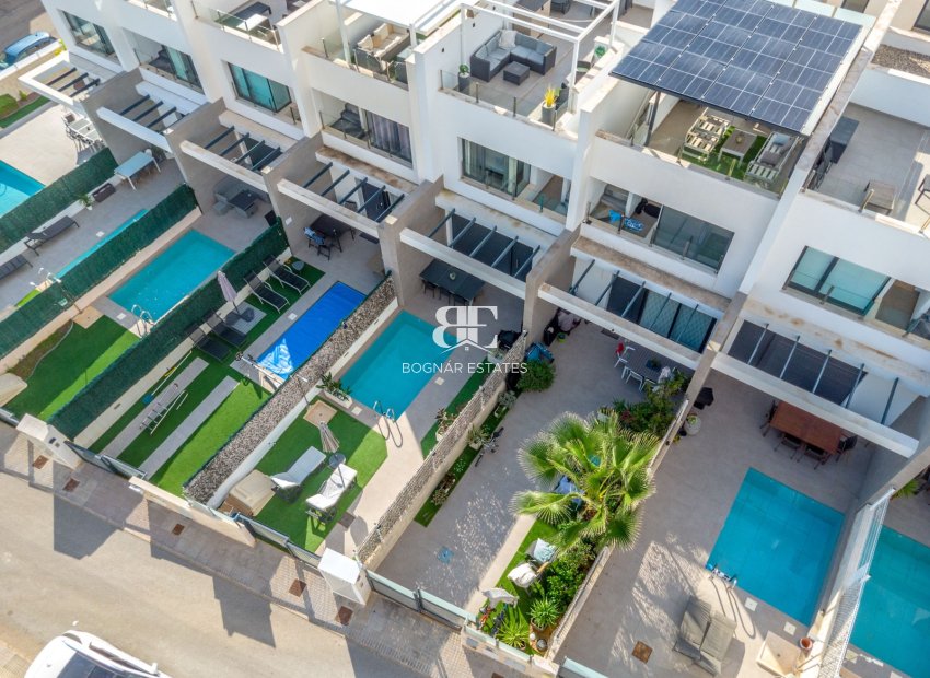 Resale - Townhouse -
Orihuela Costa - Villamartín