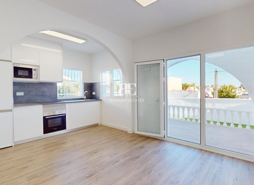 Resale - Townhouse -
Orihuela Costa - Villamartín