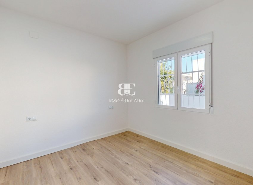 Resale - Townhouse -
Orihuela Costa - Villamartín