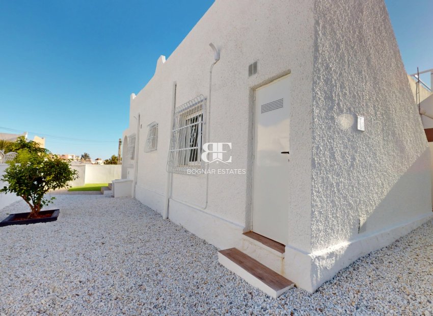 Resale - Townhouse -
Orihuela Costa - Villamartín