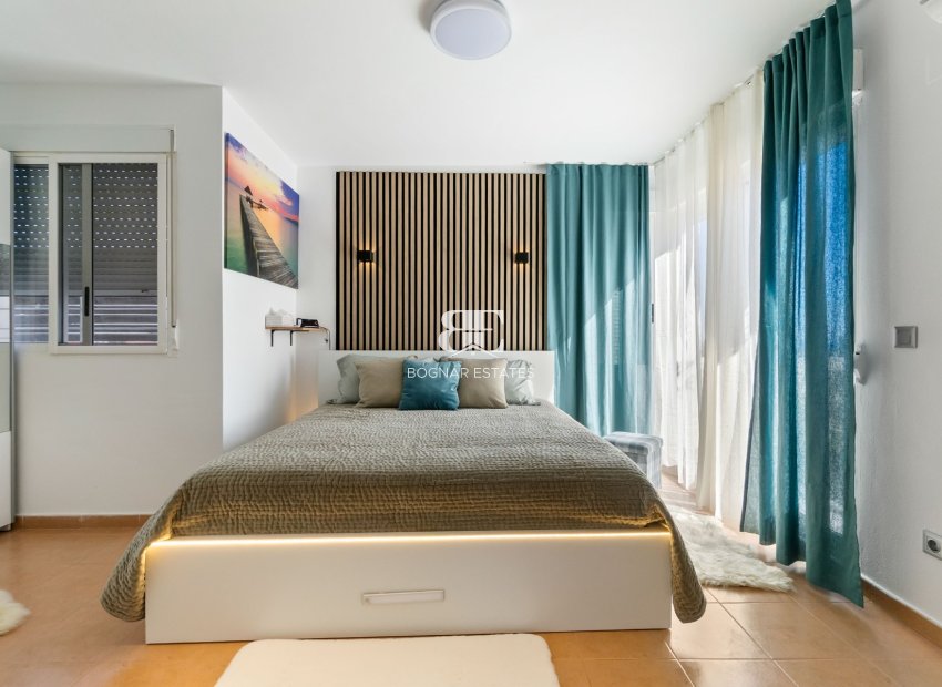 Resale - Townhouse -
Orihuela Costa - Villamartín