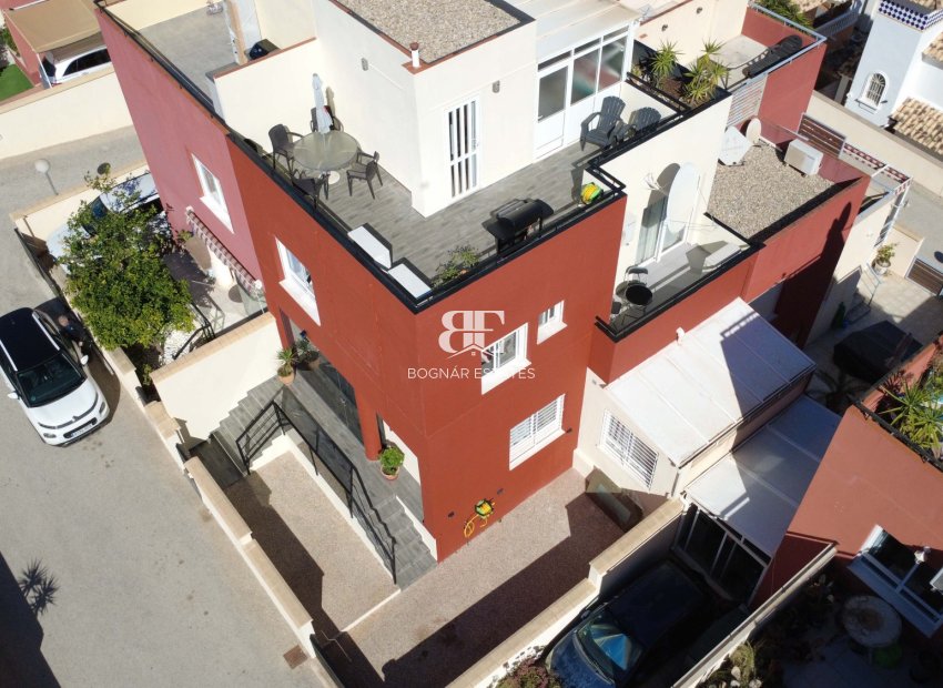 Resale - Townhouse -
Orihuela Costa - Villamartín