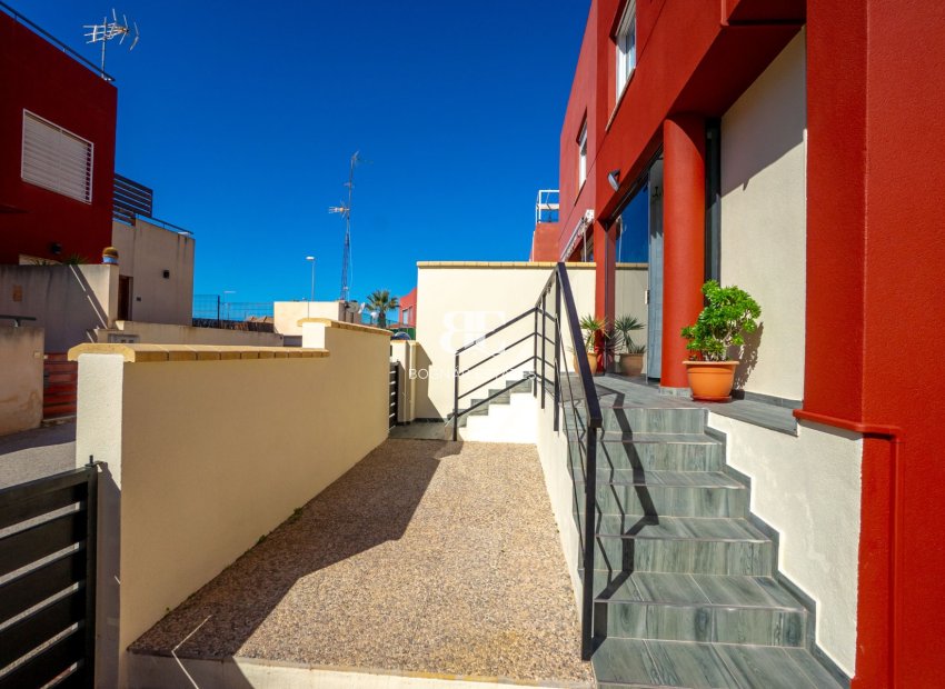 Resale - Townhouse -
Orihuela Costa - Villamartín