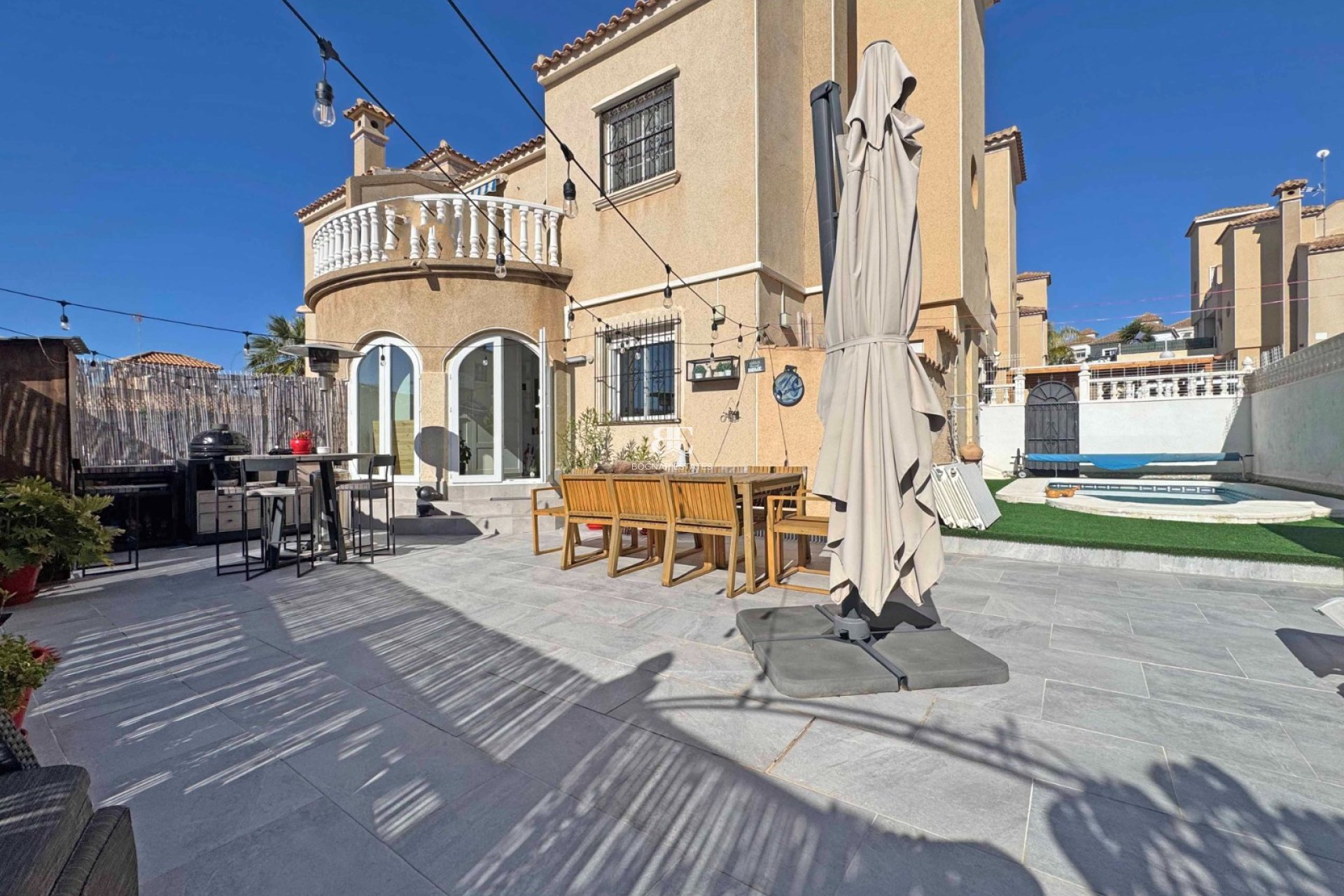 Resale - Townhouse -
Orihuela Costa - Villamartín