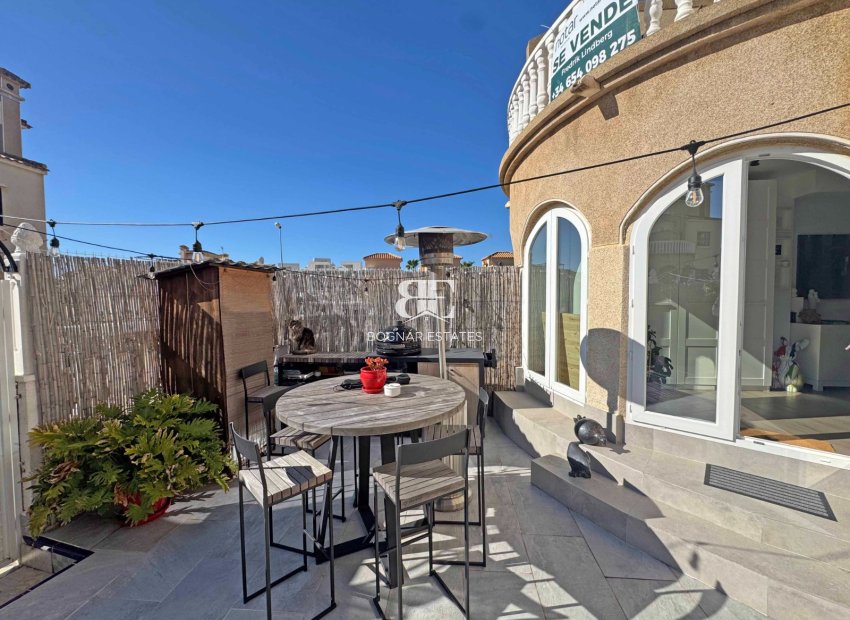 Resale - Townhouse -
Orihuela Costa - Villamartín