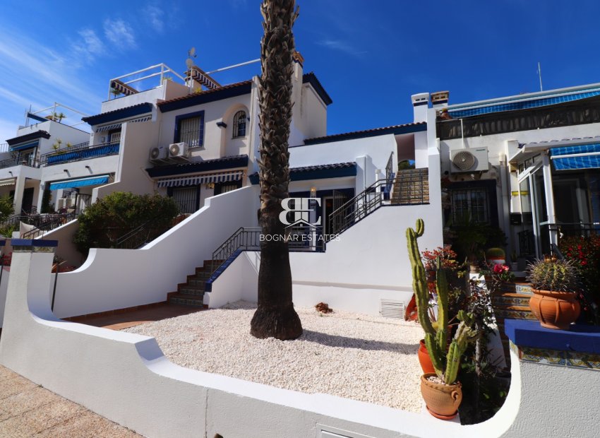 Resale - Townhouse -
Orihuela Costa - Villamartín