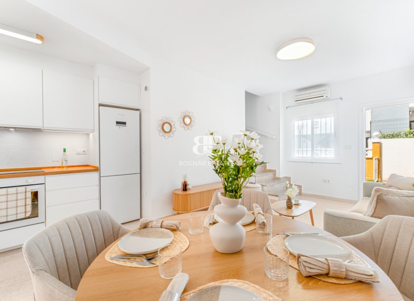 Resale - Townhouse -
Orihuela Costa - Villamartín