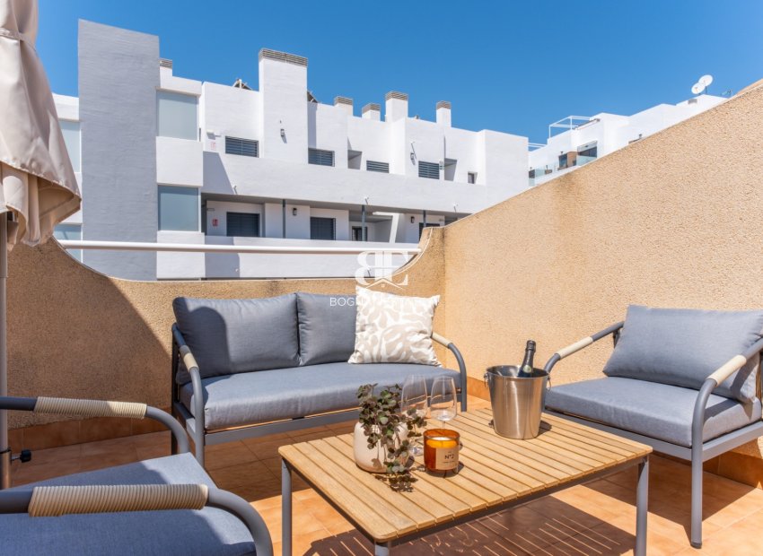Resale - Townhouse -
Orihuela Costa - Villamartín