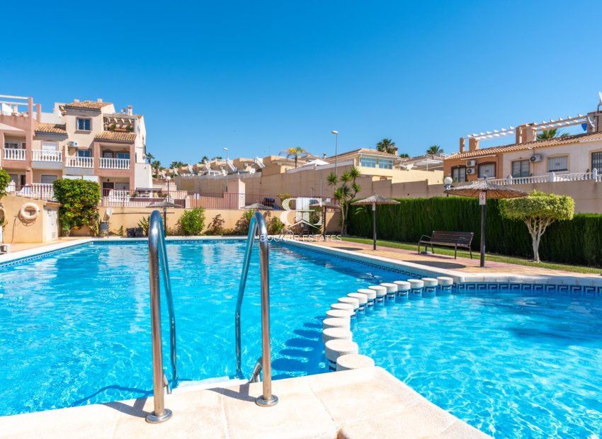 Resale - Townhouse -
Orihuela Costa - Villamartín