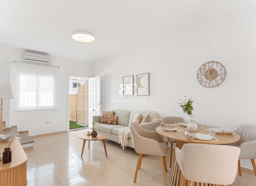 Resale - Townhouse -
Orihuela Costa - Villamartín