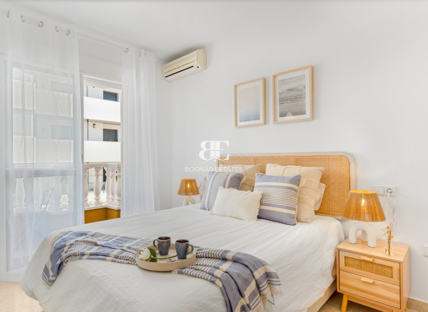 Resale - Townhouse -
Orihuela Costa - Villamartín