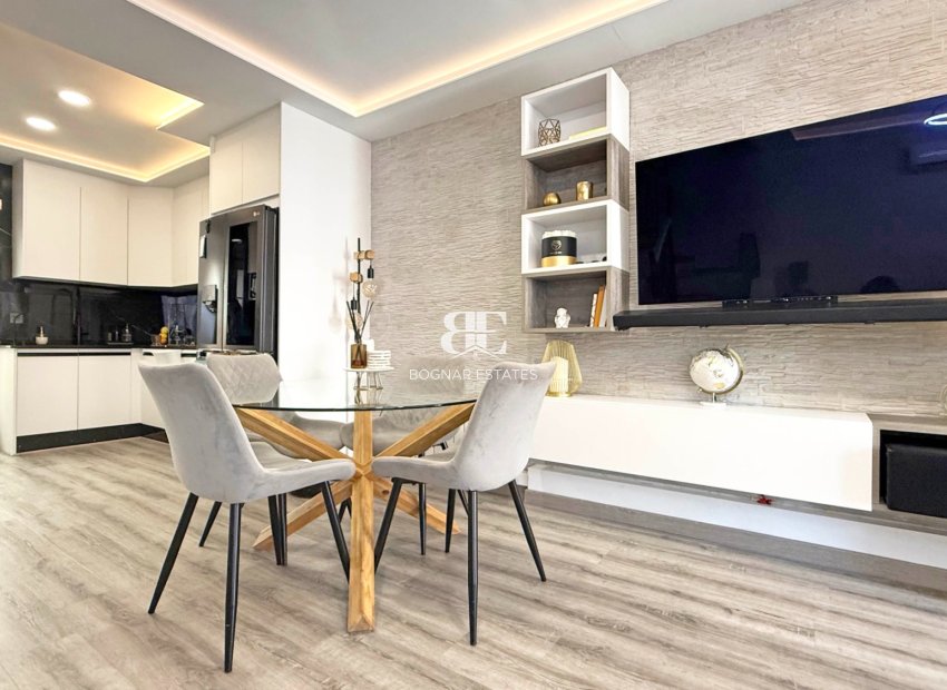 Resale - Townhouse -
Orihuela Costa - Villamartín