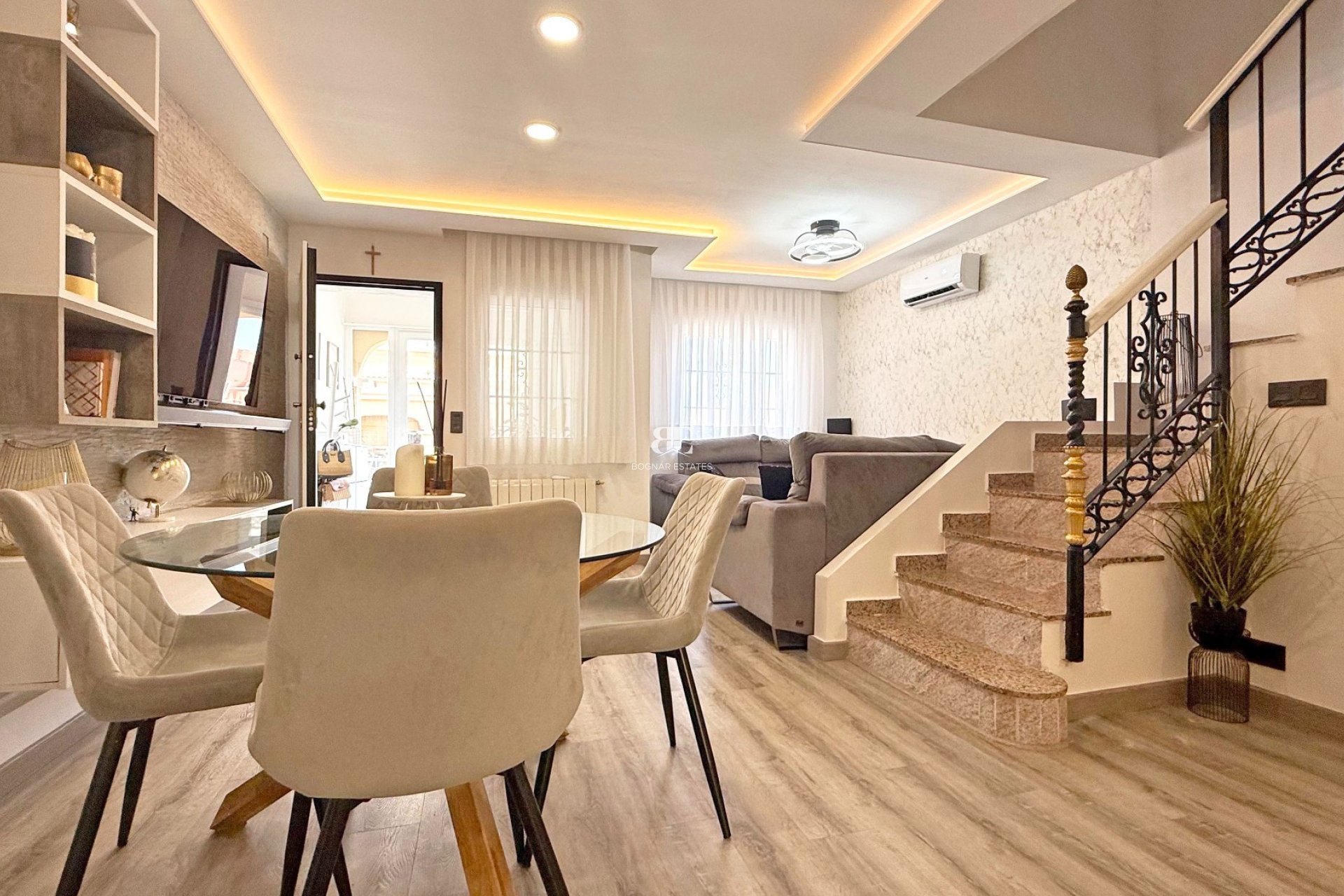 Resale - Townhouse -
Orihuela Costa - Villamartín