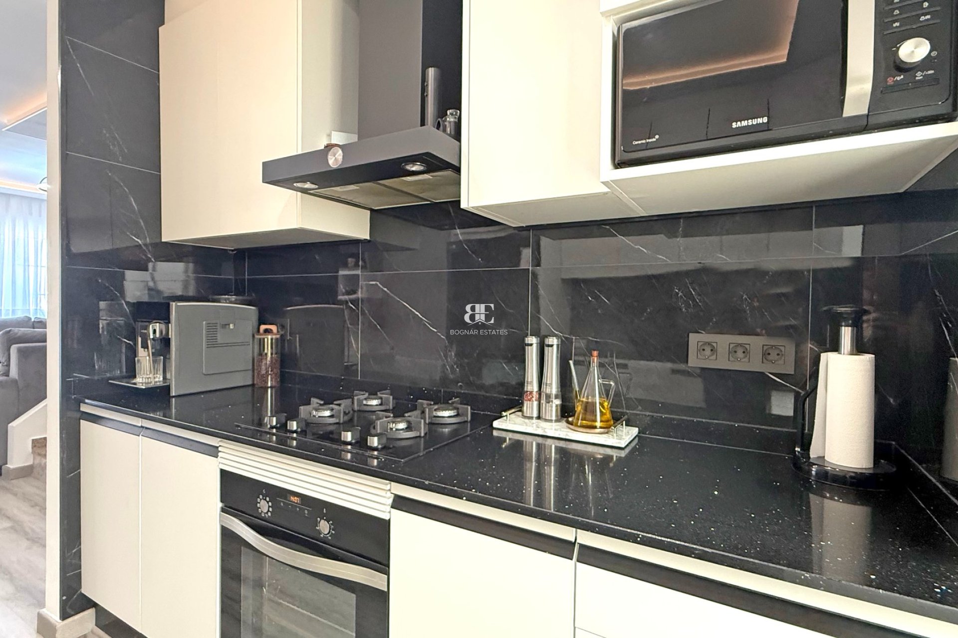 Resale - Townhouse -
Orihuela Costa - Villamartín
