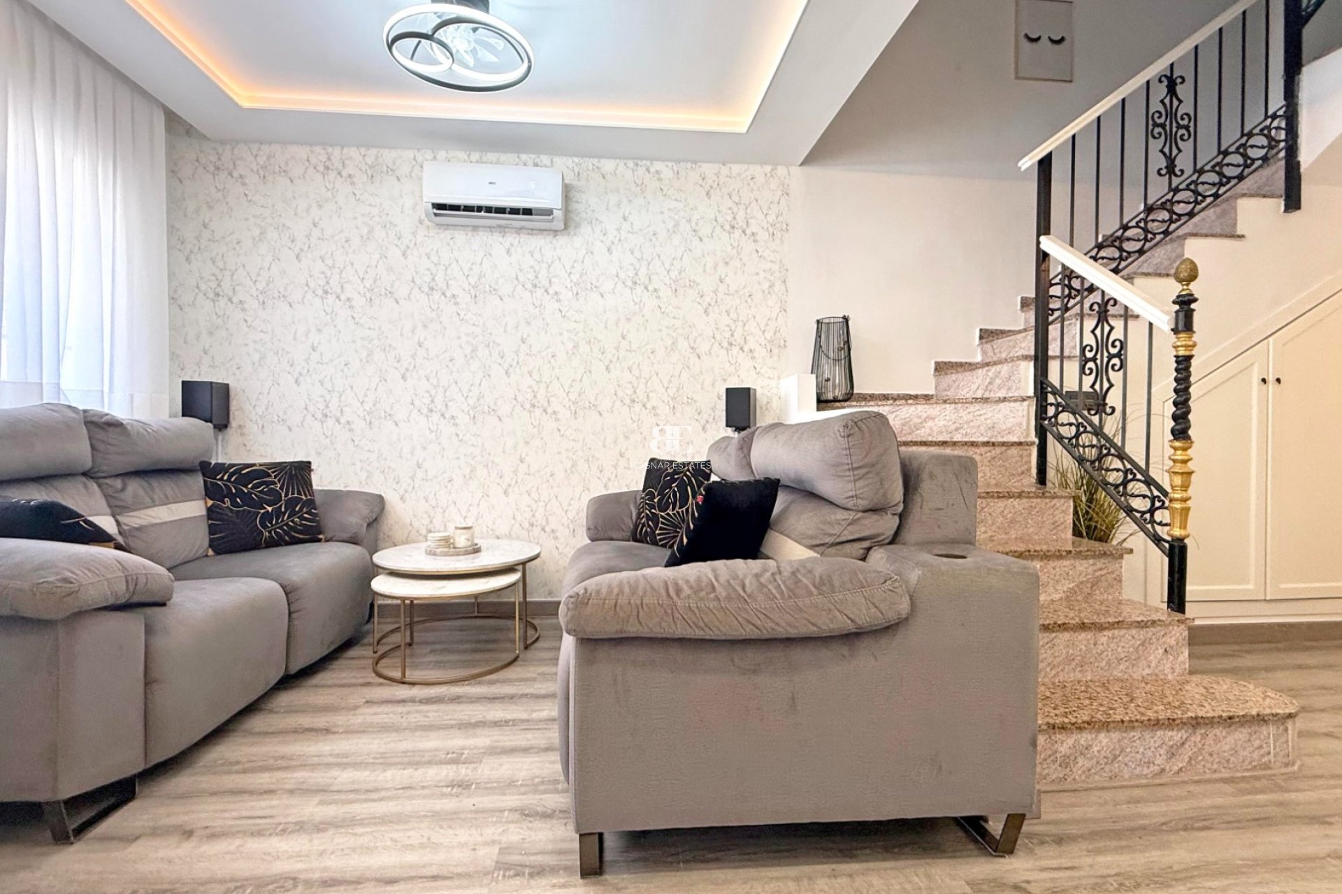 Resale - Townhouse -
Orihuela Costa - Villamartín