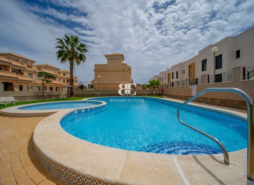 Resale - Townhouse -
Orihuela Costa - Villamartín