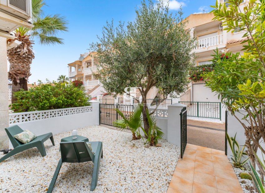 Resale - Townhouse -
Orihuela Costa - Villamartín