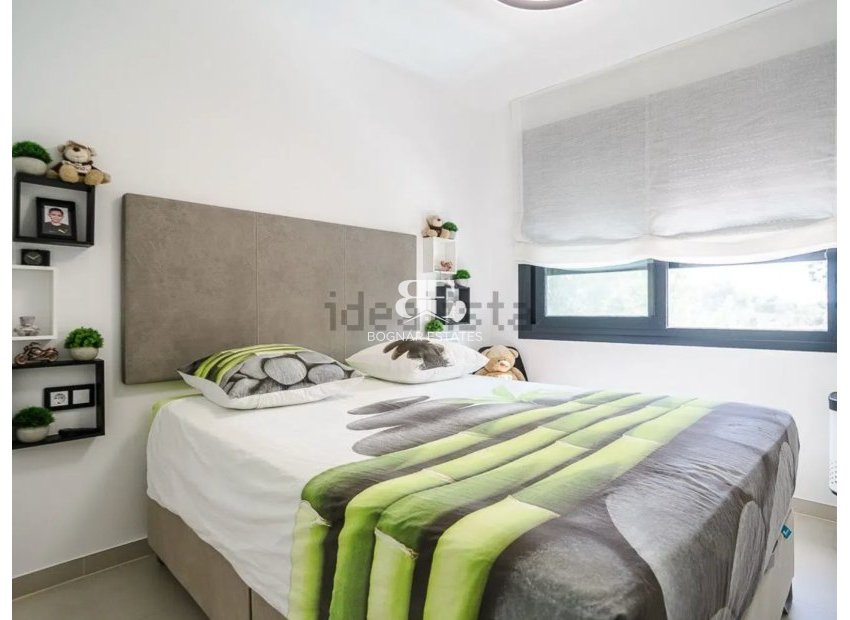 Resale - Townhouse -
Pilar de la Horadada - Lo Romero Golf