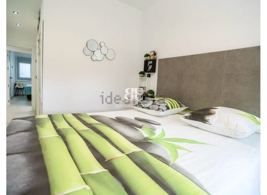 Resale - Townhouse -
Pilar de la Horadada - Lo Romero Golf