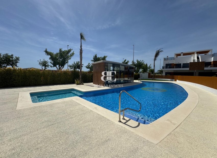 Resale - Townhouse -
Pilar de la Horadada