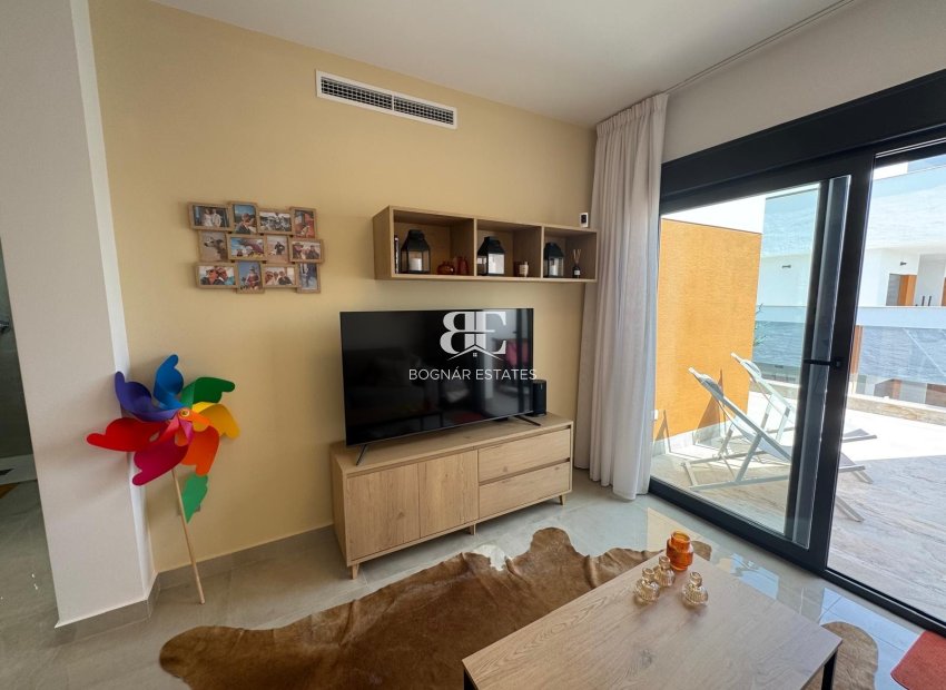 Resale - Townhouse -
Pilar de la Horadada