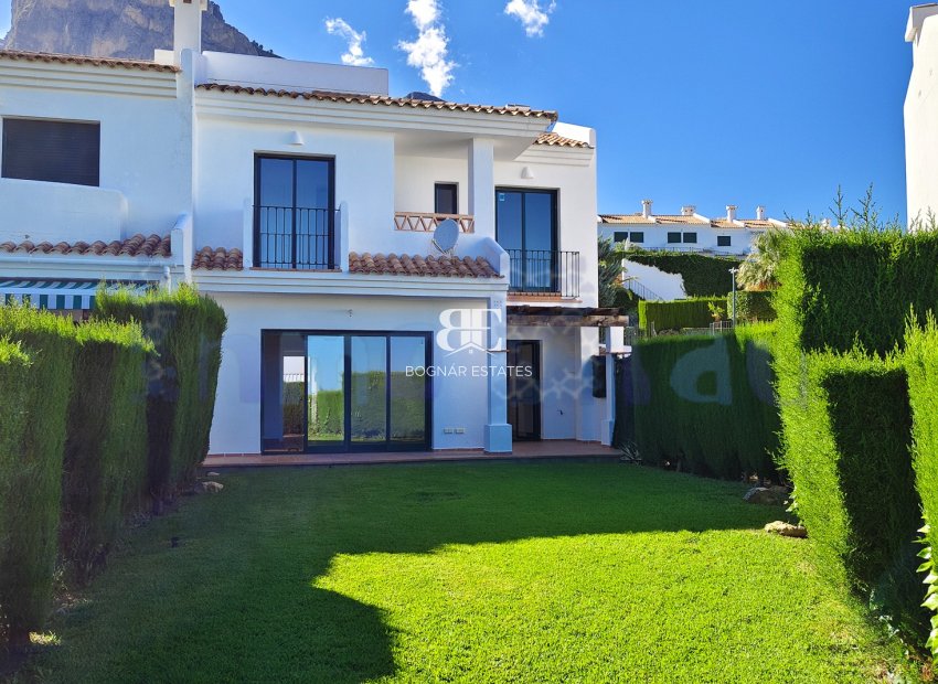 Resale - Townhouse -
Polop - Urbanizacion