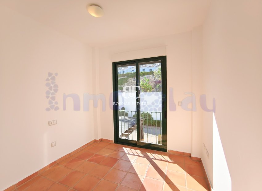 Resale - Townhouse -
Polop - Urbanizacion