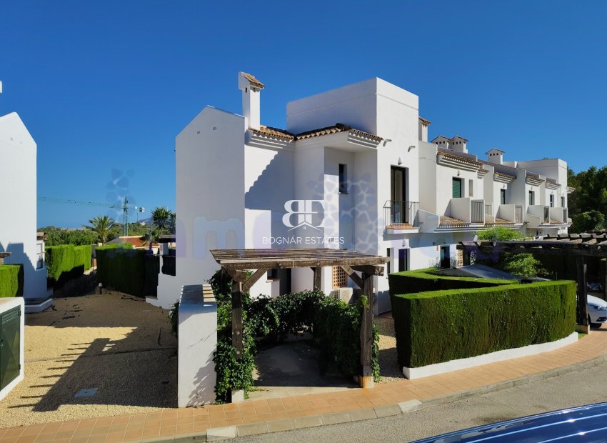 Resale - Townhouse -
Polop - Urbanizacion