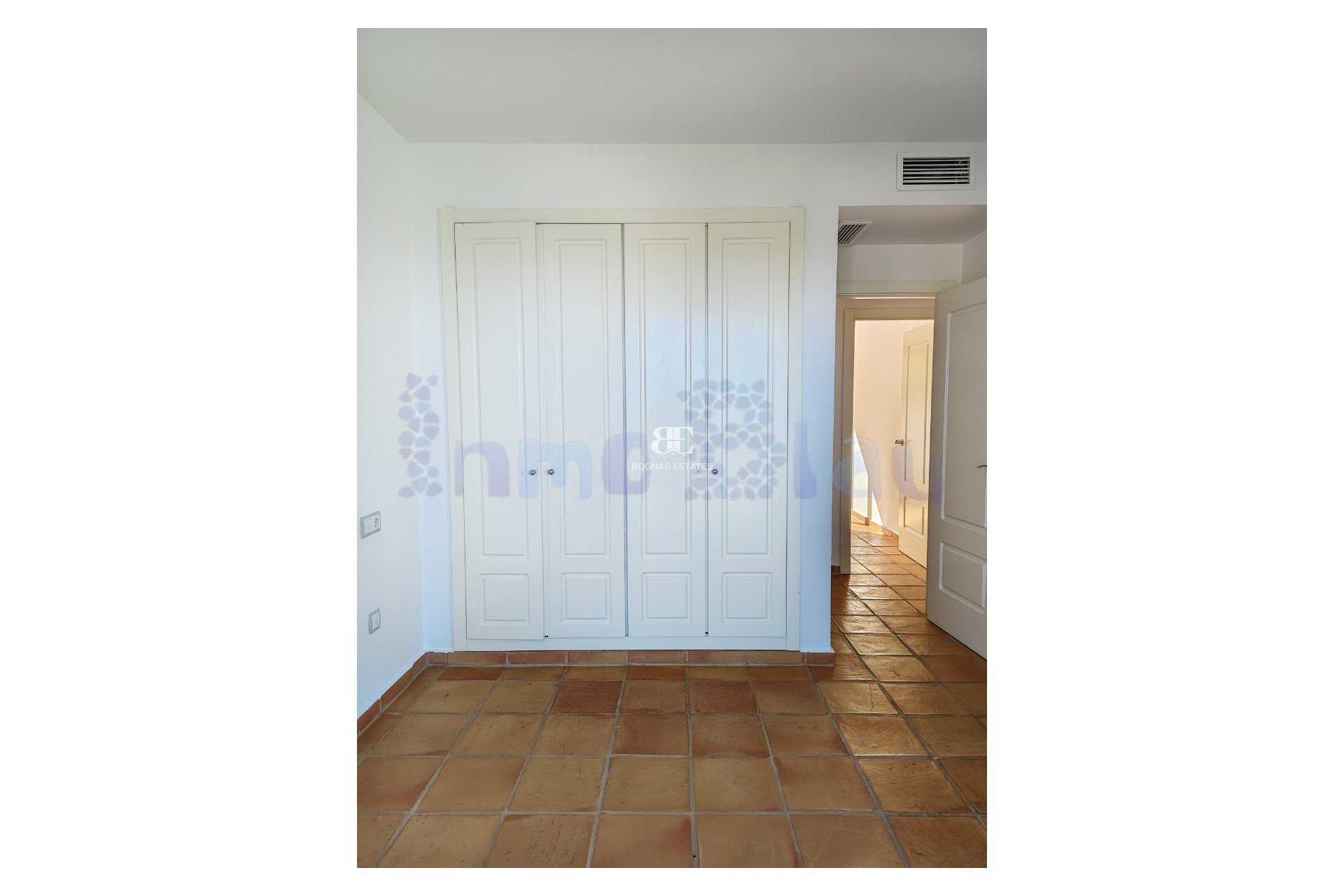 Resale - Townhouse -
Polop - Urbanizaciones