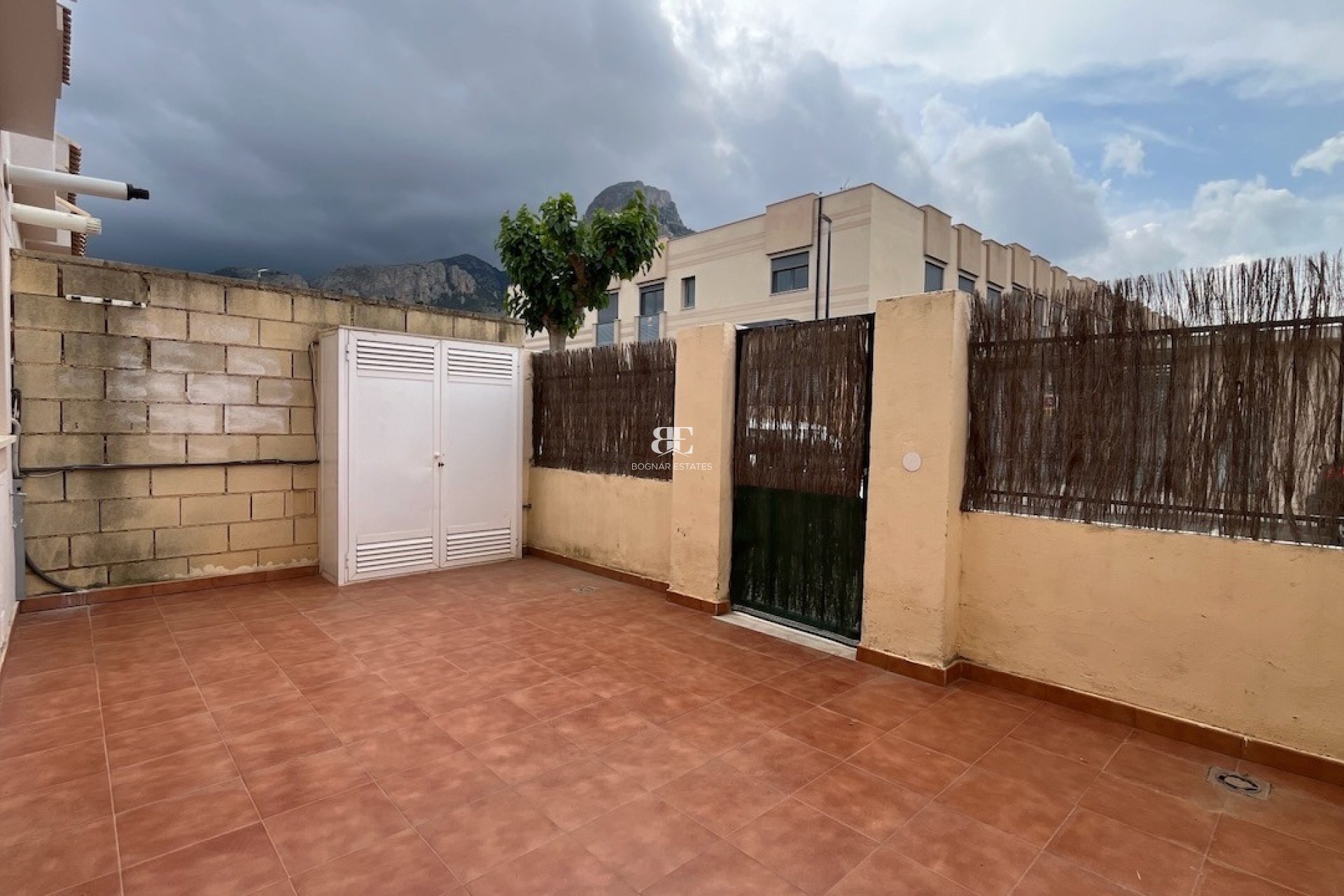Resale - Townhouse -
Polop - Urbanizaciones
