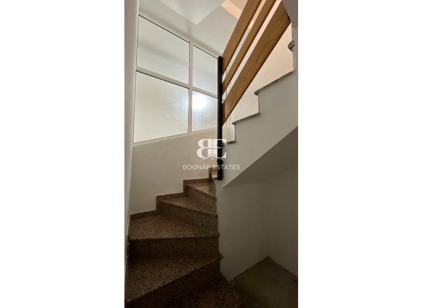 Resale - Townhouse -
Polop - Urbanizaciones