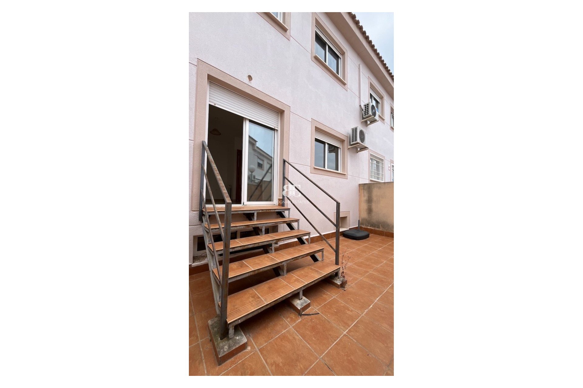 Resale - Townhouse -
Polop - Urbanizaciones