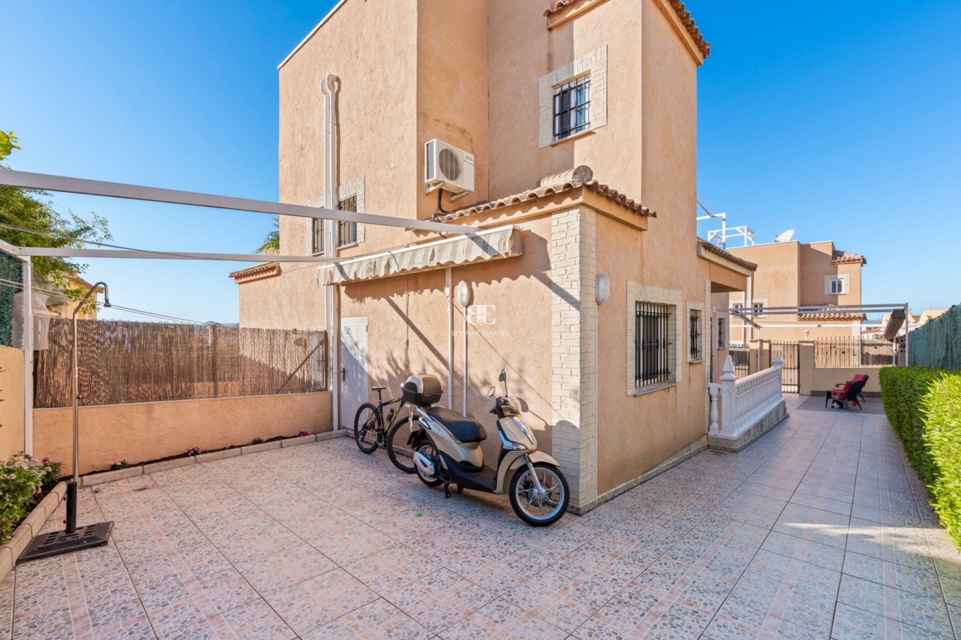 Resale - Townhouse -
San Fulgencio - La Marina