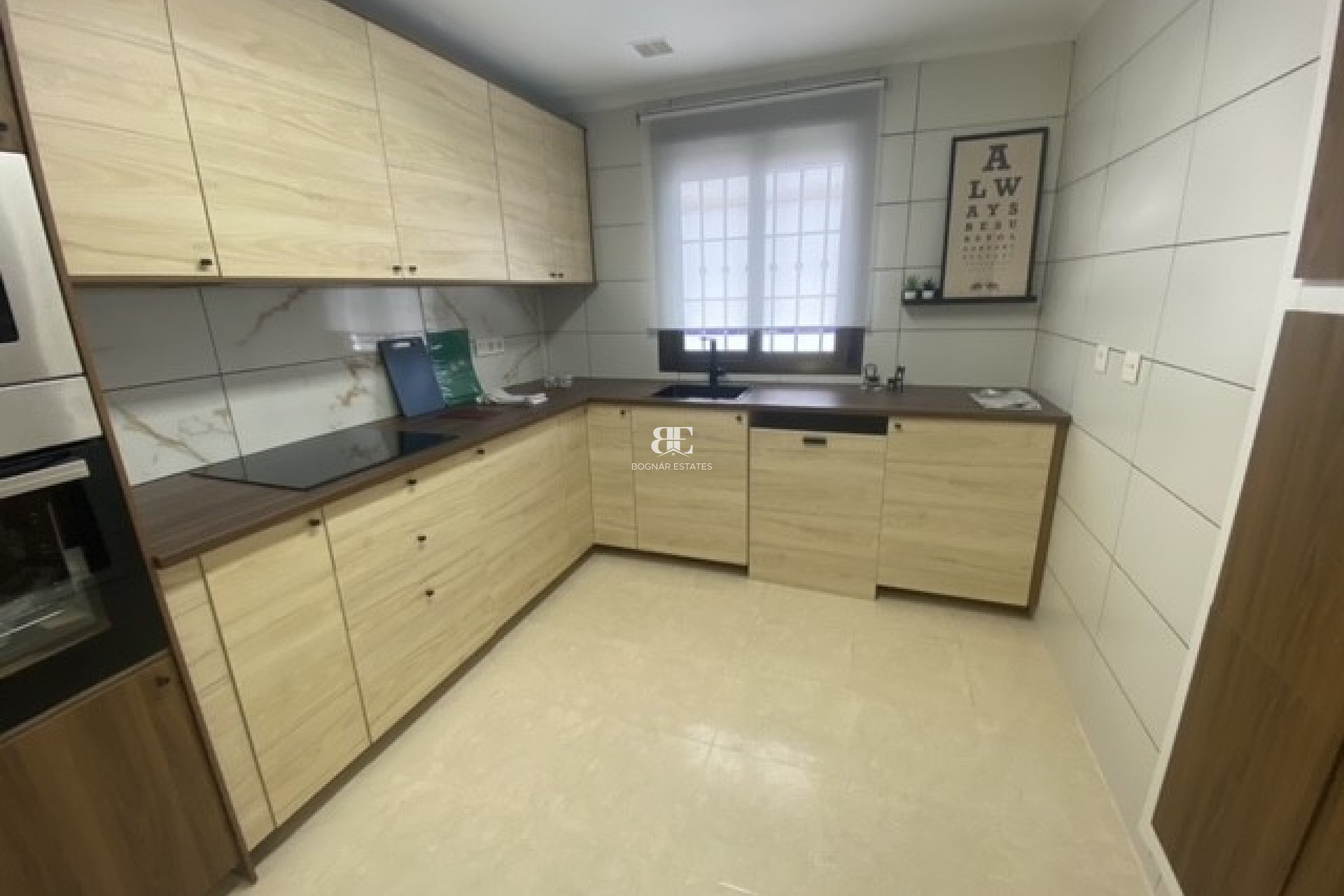 Resale - Townhouse -
San Miguel de Salinas