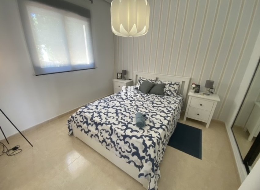 Resale - Townhouse -
San Miguel de Salinas