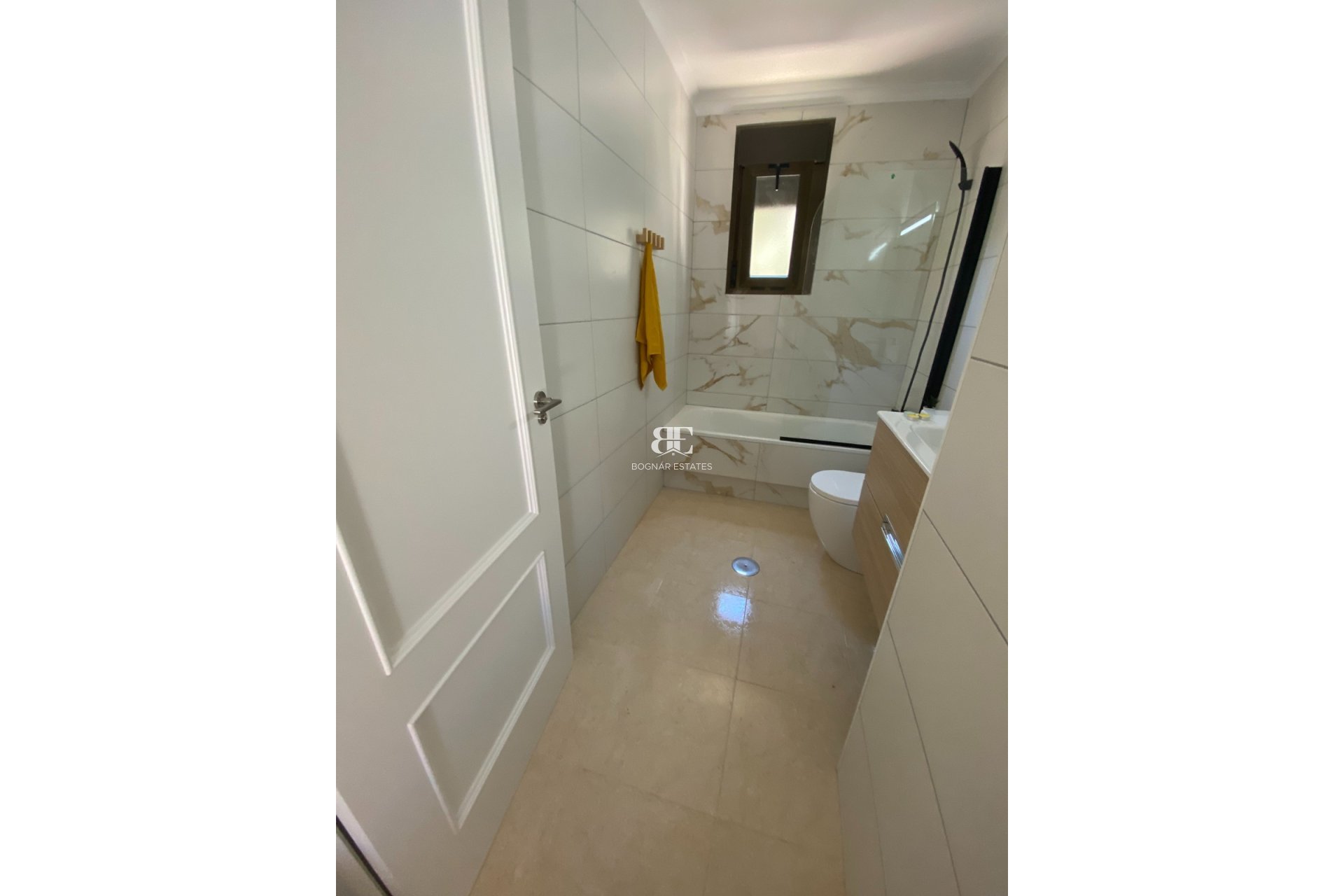 Resale - Townhouse -
San Miguel de Salinas