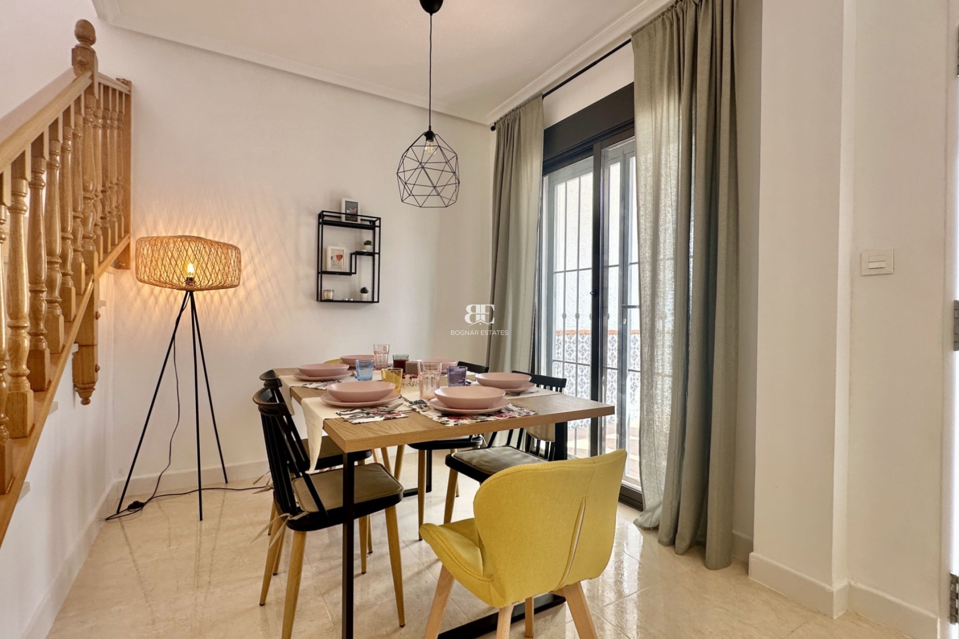 Resale - Townhouse -
San Miguel de Salinas