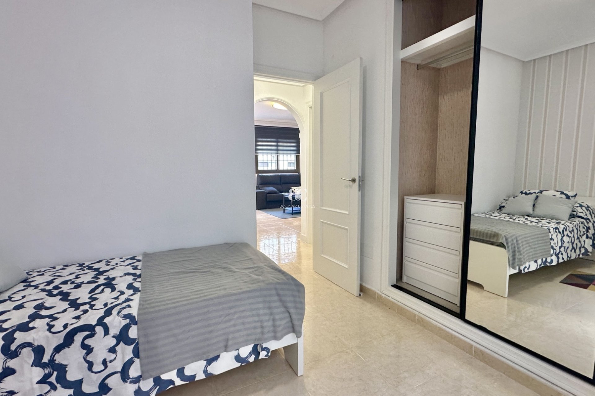 Resale - Townhouse -
San Miguel de Salinas