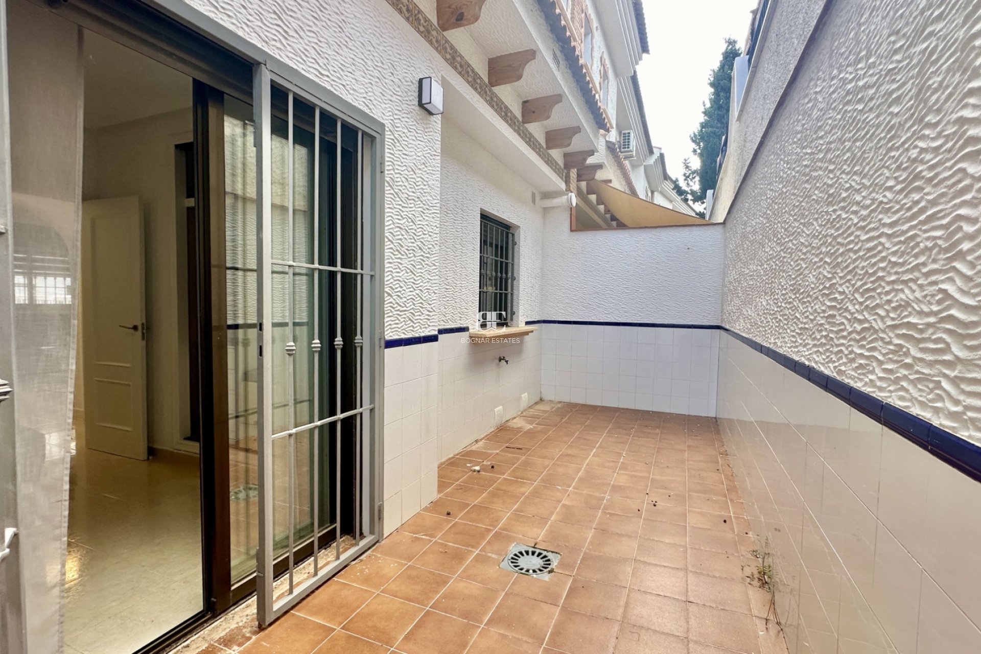Resale - Townhouse -
San Miguel de Salinas