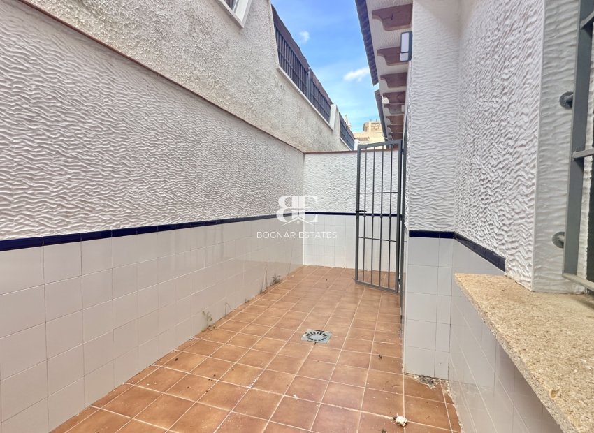 Resale - Townhouse -
San Miguel de Salinas