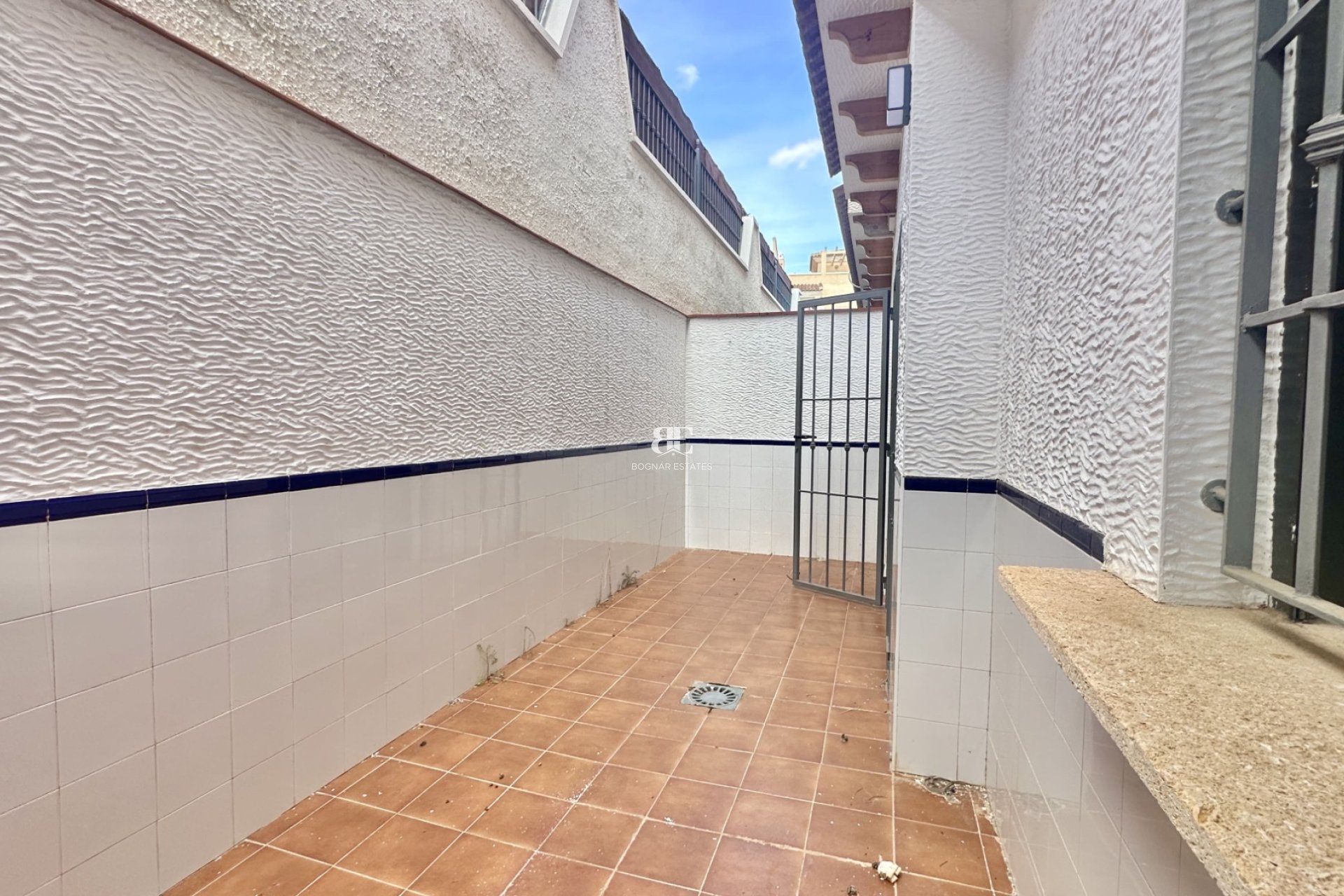 Resale - Townhouse -
San Miguel de Salinas