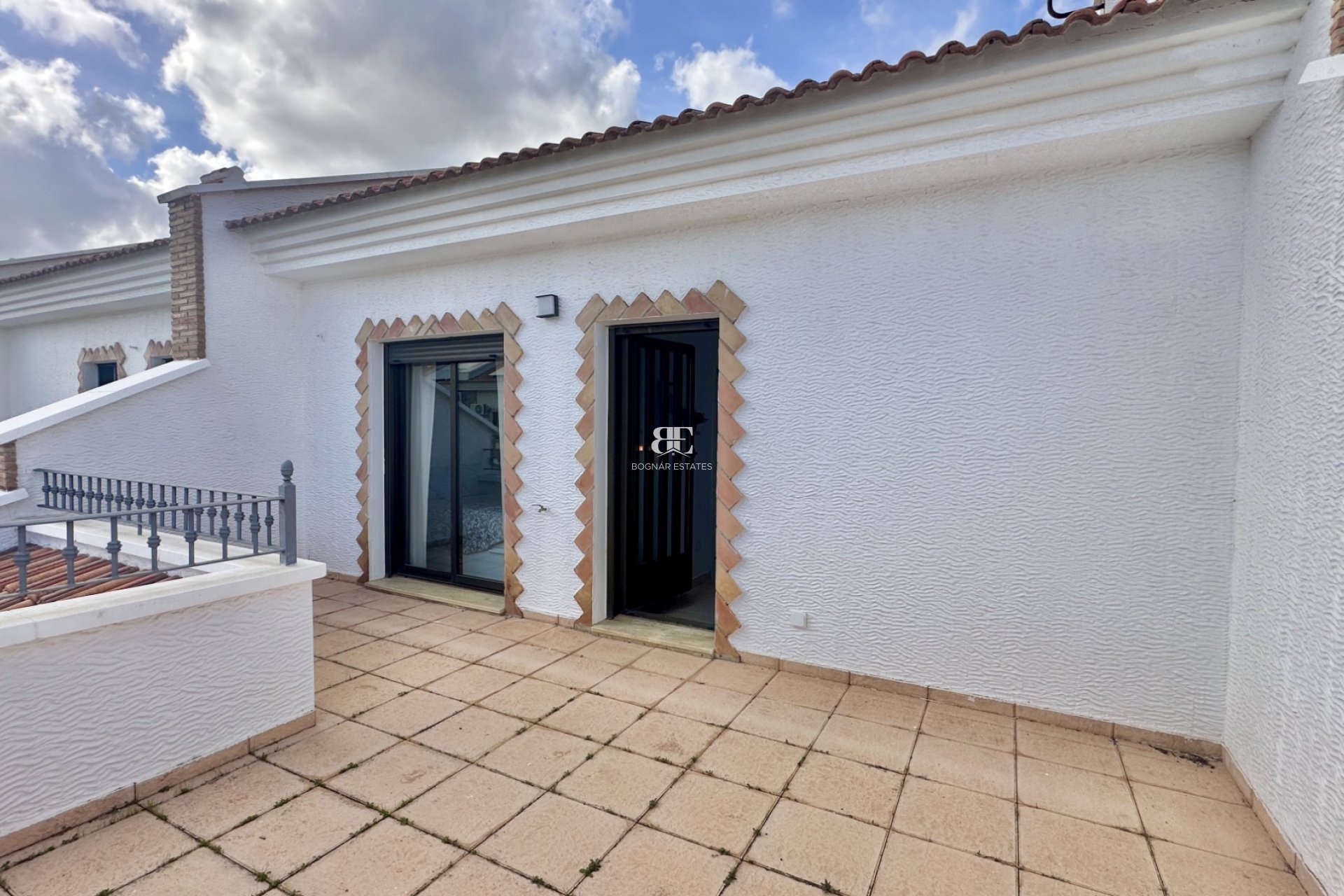 Resale - Townhouse -
San Miguel de Salinas