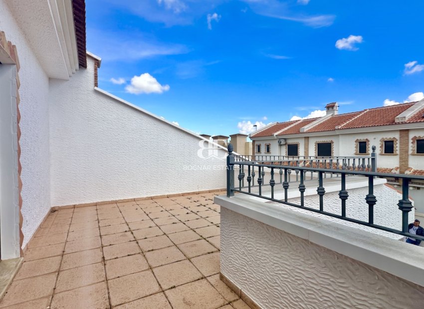 Resale - Townhouse -
San Miguel de Salinas