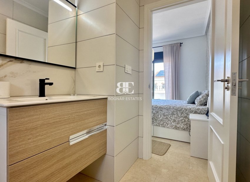 Resale - Townhouse -
San Miguel de Salinas