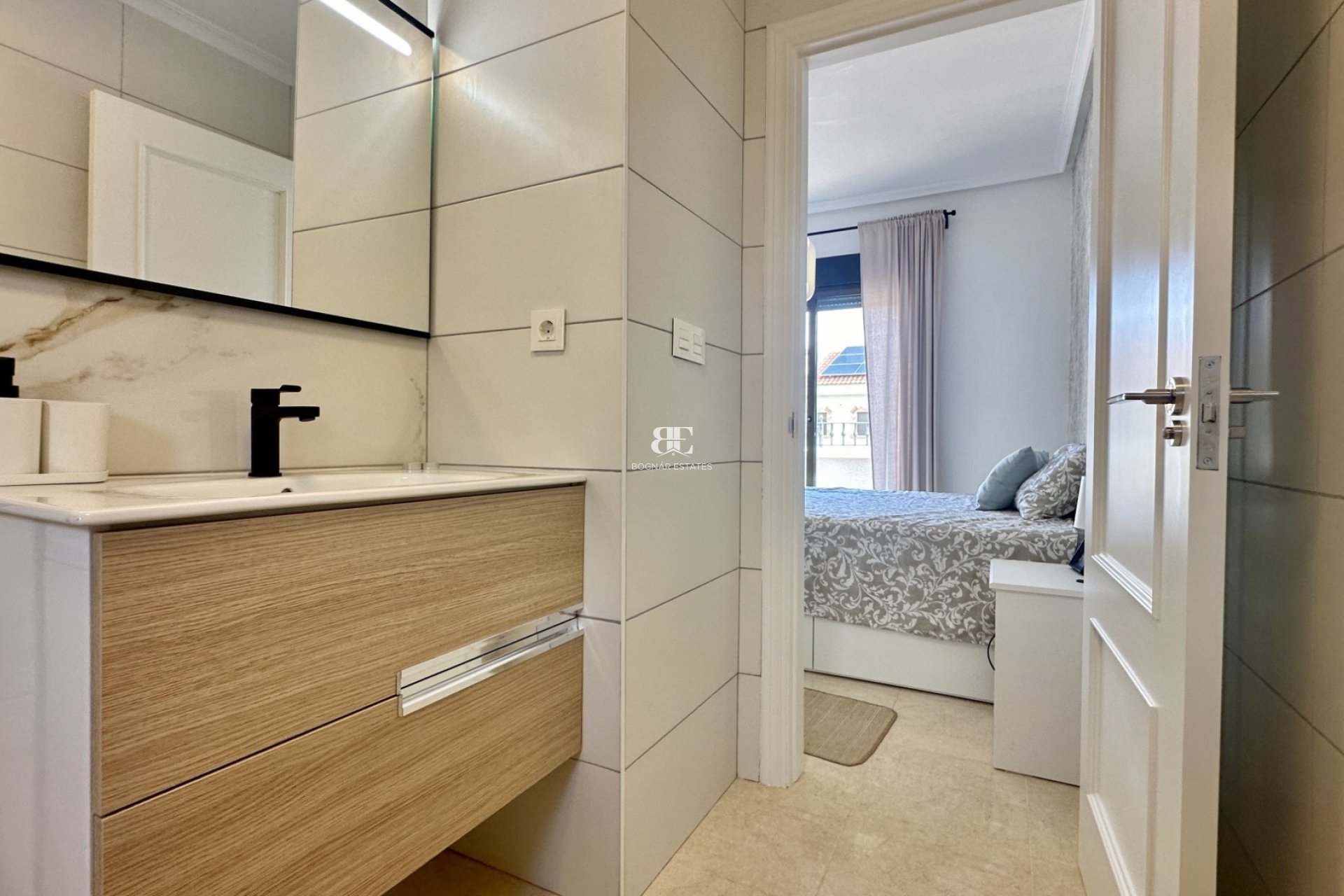 Resale - Townhouse -
San Miguel de Salinas